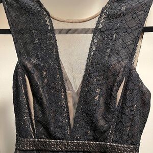 BCBG Maxazria ANDI Black Lace Dress Size 2